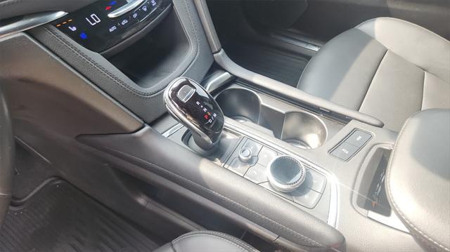 used 2022 Cadillac XT5 car, priced at $33,900