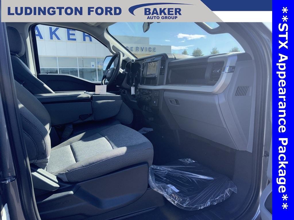 new 2025 Ford F-250 car, priced at $54,728