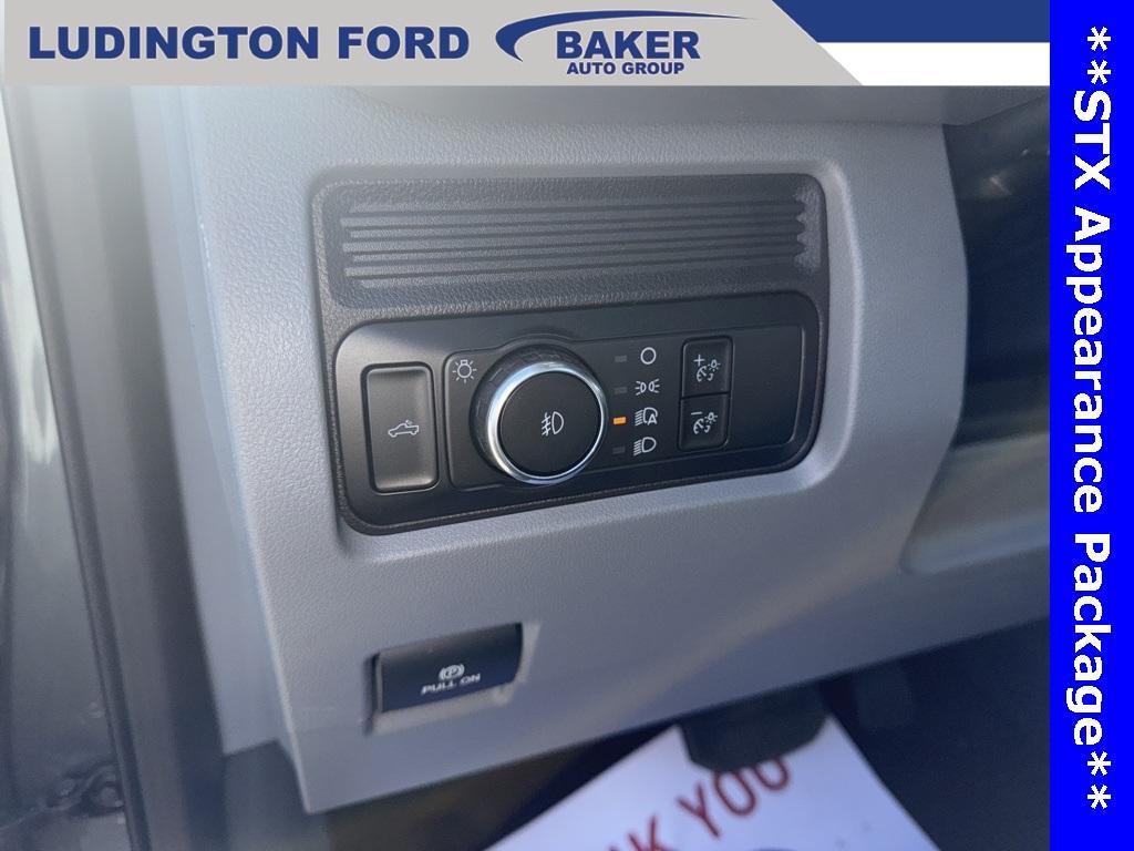 new 2025 Ford F-250 car, priced at $54,728