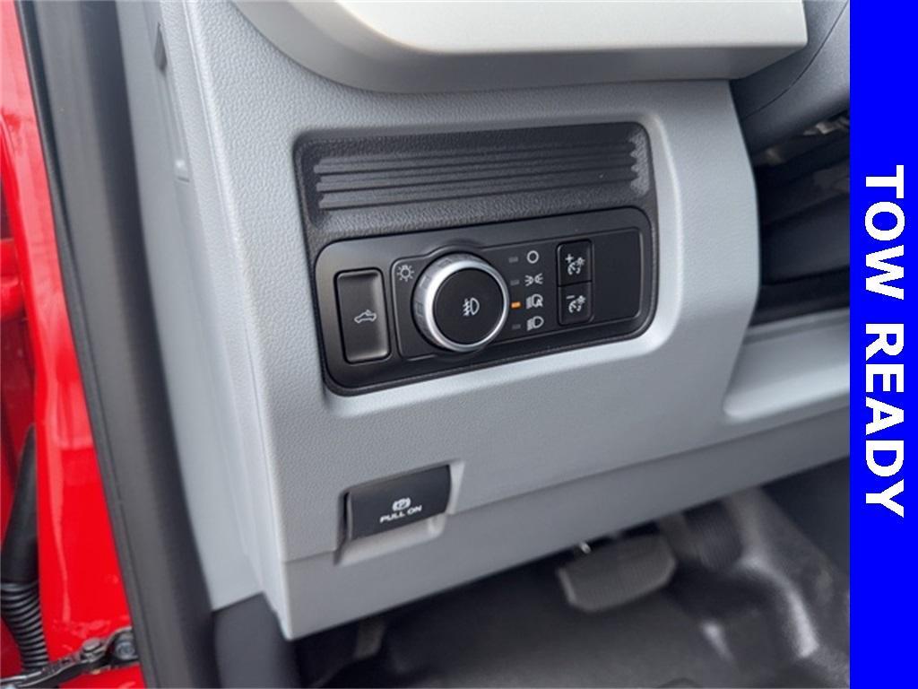 new 2025 Ford F-350 car, priced at $55,947
