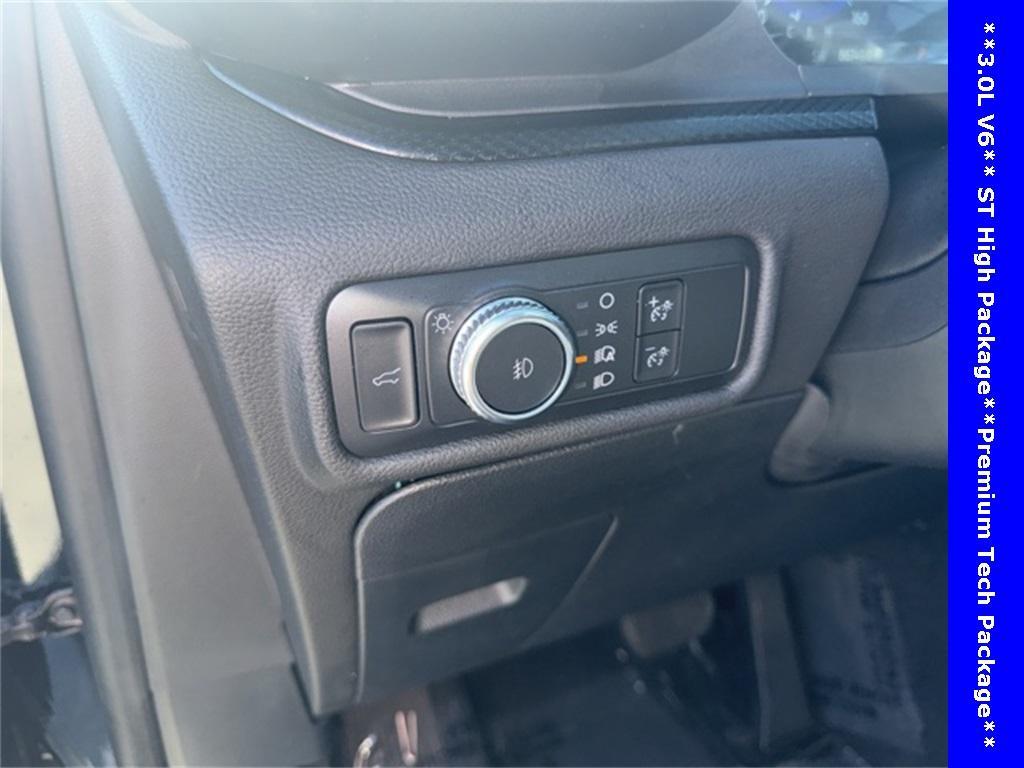 used 2022 Ford Explorer car, priced at $31,595