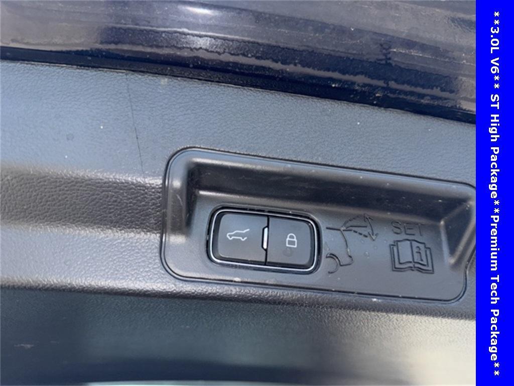 used 2022 Ford Explorer car, priced at $31,595