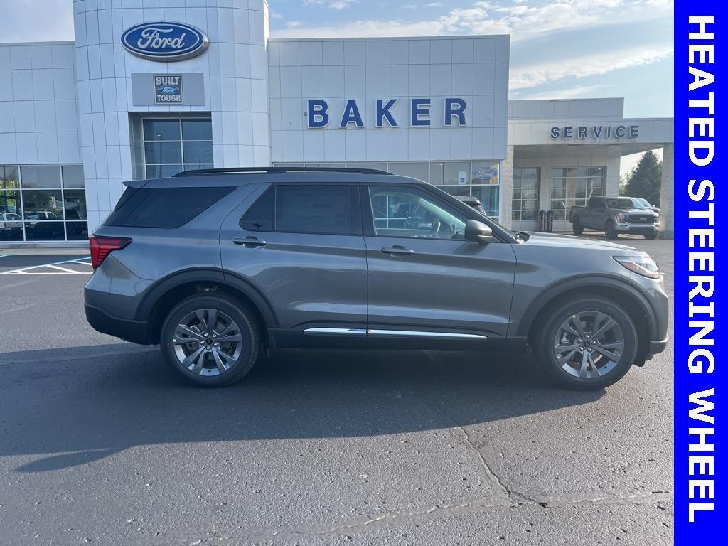 new 2025 Ford Explorer car, priced at $49,301