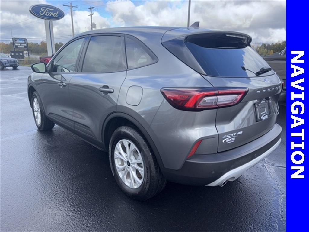 new 2025 Ford Escape car, priced at $33,432
