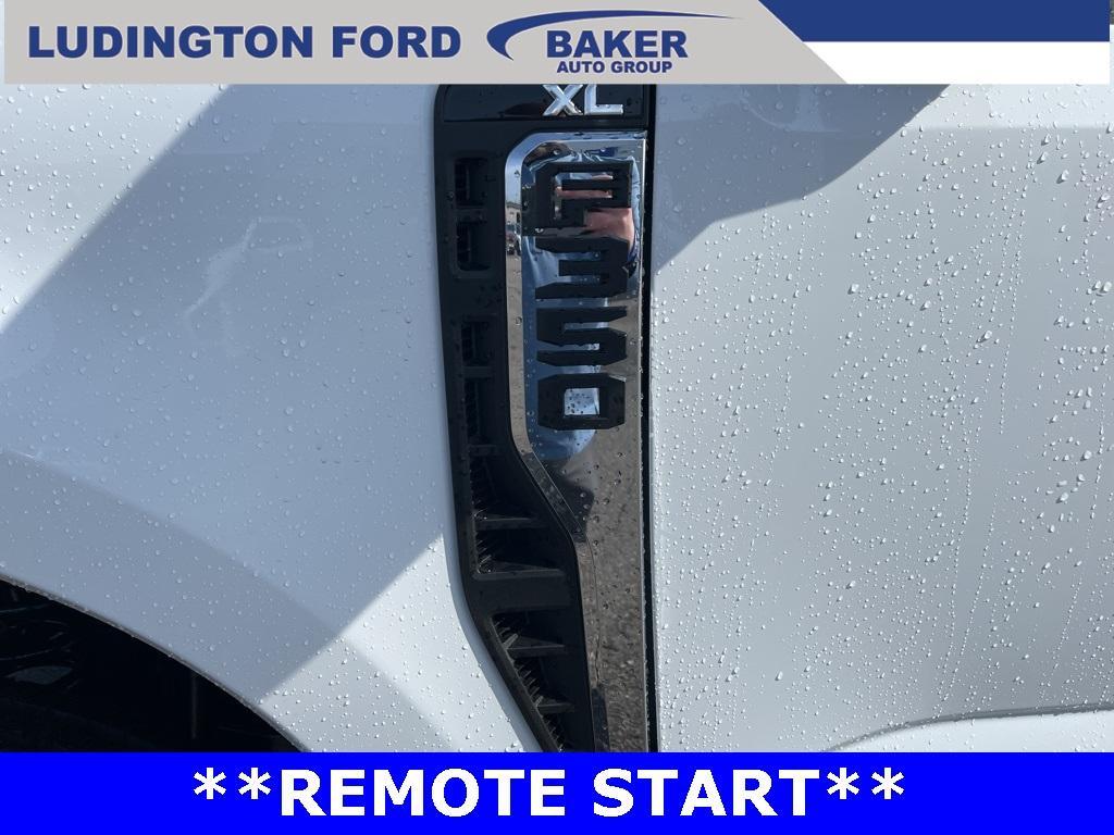 new 2025 Ford F-350 car, priced at $52,015