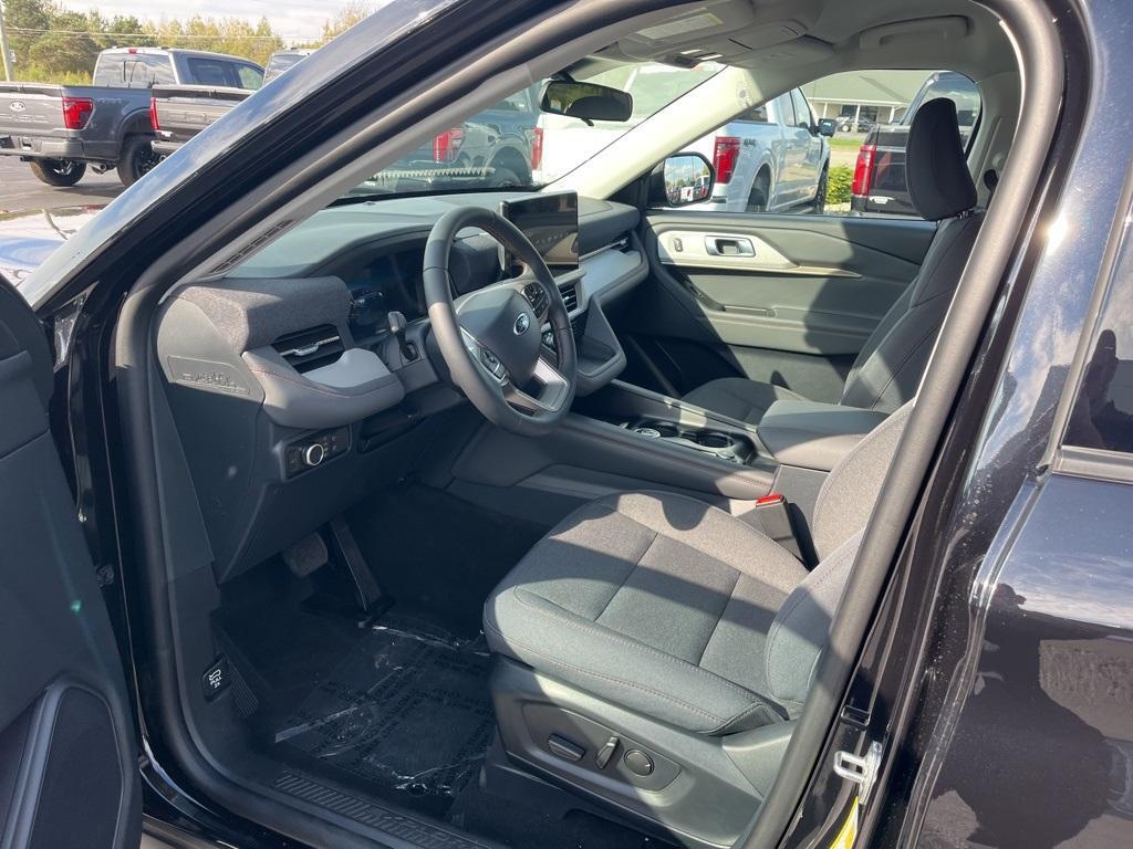 new 2025 Ford Explorer car, priced at $42,511