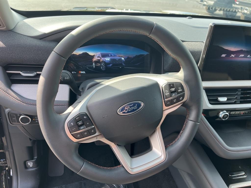 new 2025 Ford Explorer car, priced at $42,511
