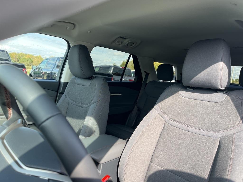 new 2025 Ford Explorer car, priced at $42,511