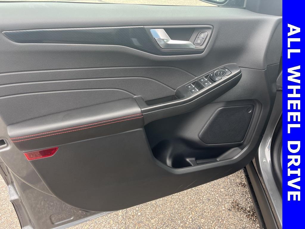 new 2025 Ford Escape car, priced at $34,990