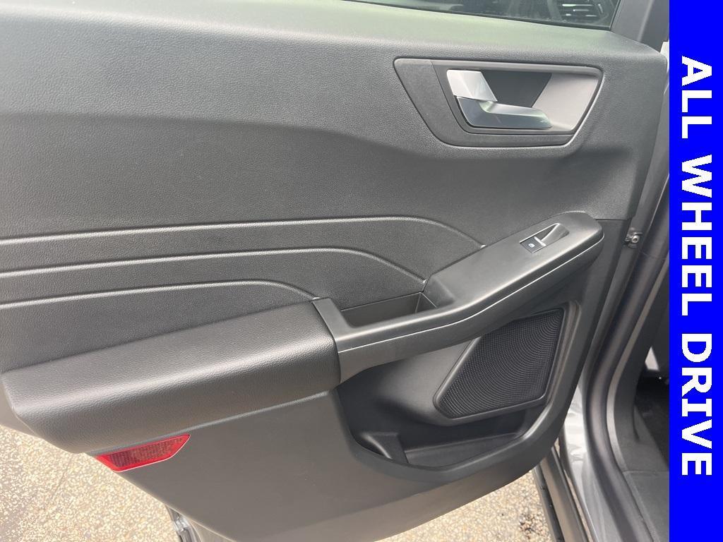new 2025 Ford Escape car, priced at $34,990