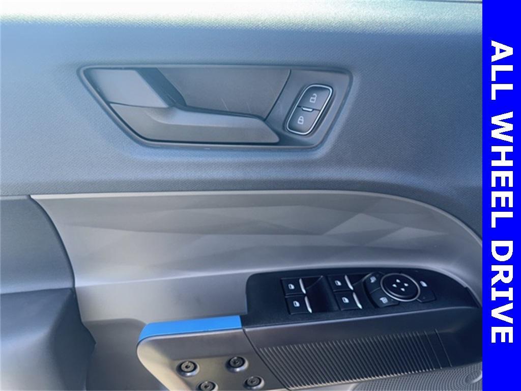 new 2025 Ford Maverick car, priced at $37,068