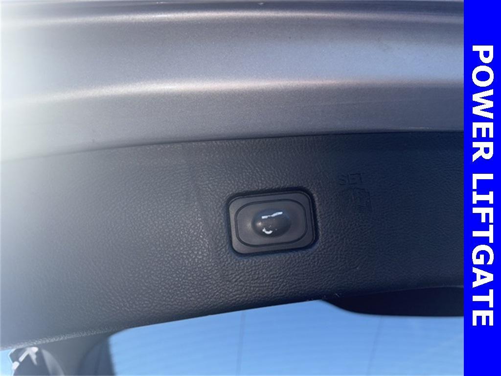 used 2021 Ford Edge car, priced at $18,700