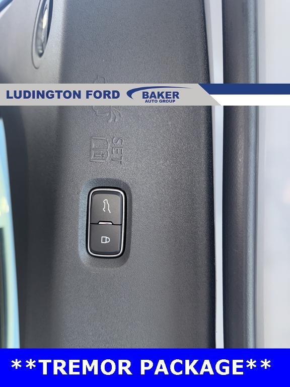 new 2025 Ford Expedition car, priced at $84,039