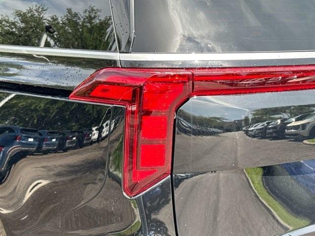 new 2025 Kia Carnival car, priced at $42,090