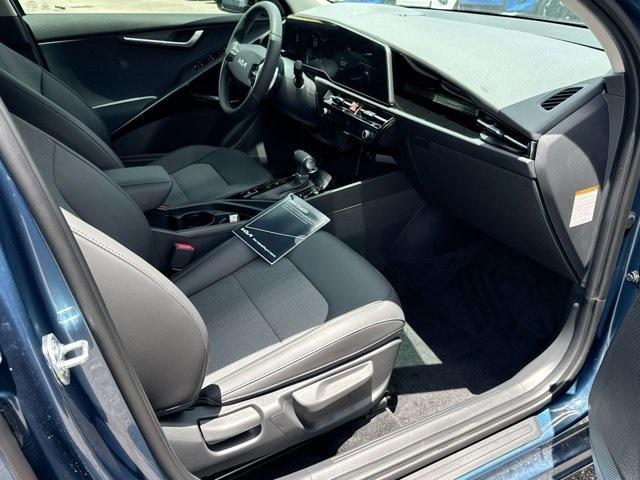new 2025 Kia Niro car, priced at $31,485