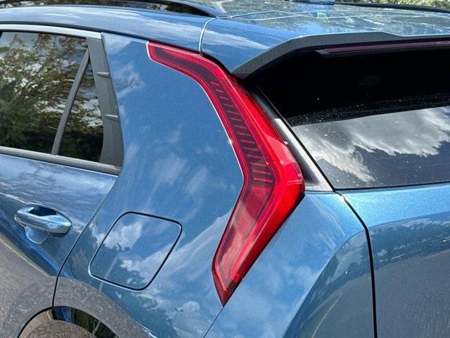 new 2025 Kia Niro car, priced at $31,485