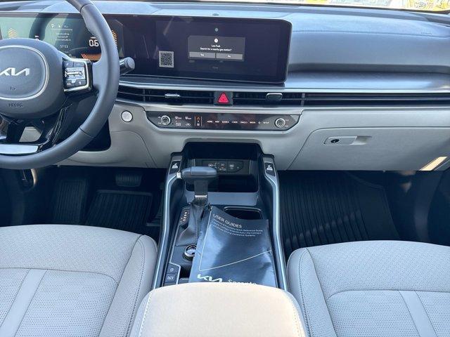 new 2025 Kia Sorento car, priced at $34,948