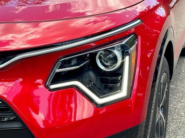new 2025 Kia Niro car, priced at $32,780