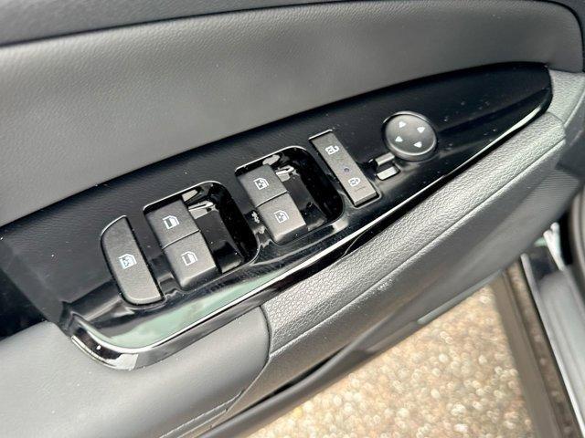 used 2025 Kia Sportage car, priced at $27,621