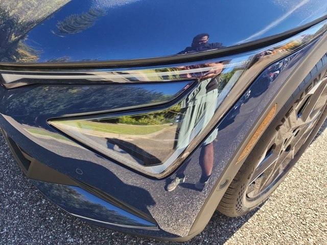 new 2025 Kia EV6 car, priced at $40,620