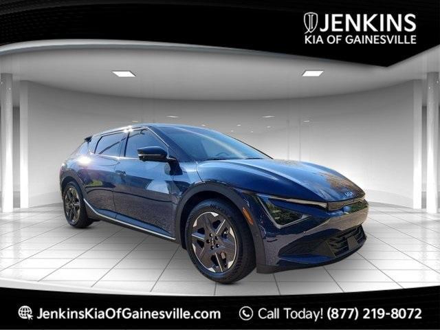 new 2025 Kia EV6 car, priced at $40,620