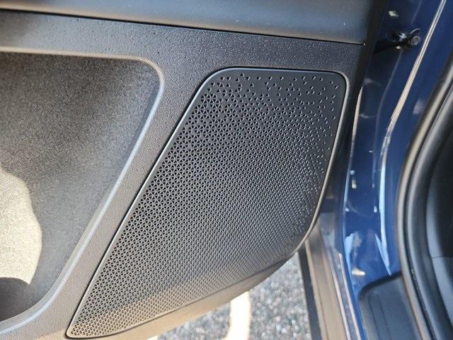 new 2025 Kia EV6 car, priced at $40,620