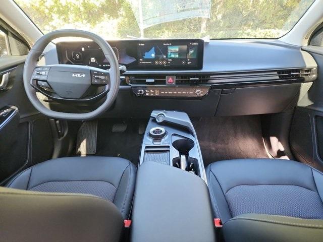 new 2025 Kia EV6 car, priced at $40,620