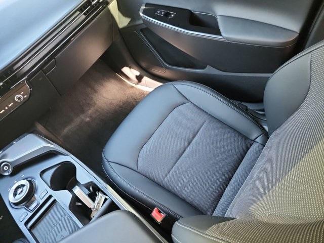 new 2025 Kia EV6 car, priced at $40,620