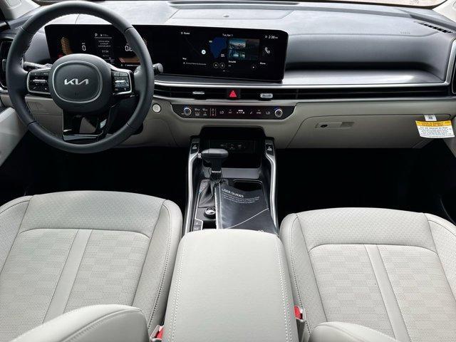 new 2025 Kia Sorento car, priced at $35,135