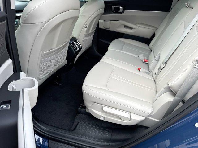new 2025 Kia Sorento car, priced at $35,135