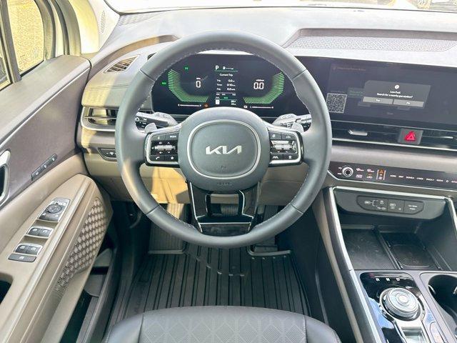 new 2025 Kia Carnival Hybrid car, priced at $44,130