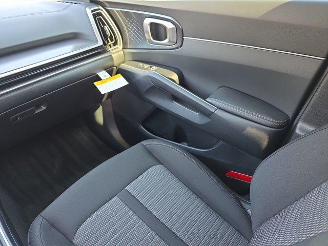 new 2025 Kia Sorento car, priced at $30,868