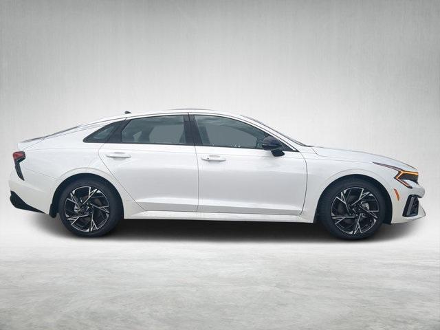 new 2025 Kia K5 car, priced at $28,057