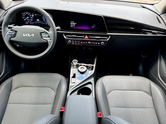 new 2025 Kia Niro EV car, priced at $33,915