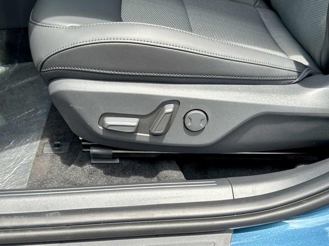new 2025 Kia Niro EV car, priced at $33,915