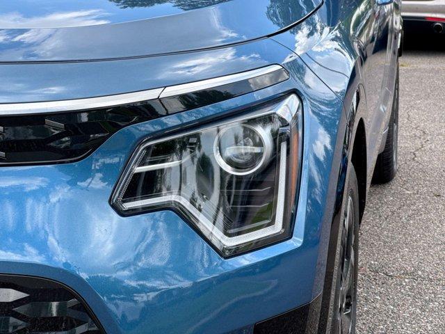 new 2025 Kia Niro EV car, priced at $33,915