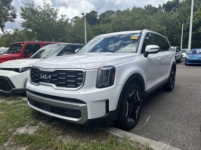 used 2023 Kia Telluride car, priced at $33,829