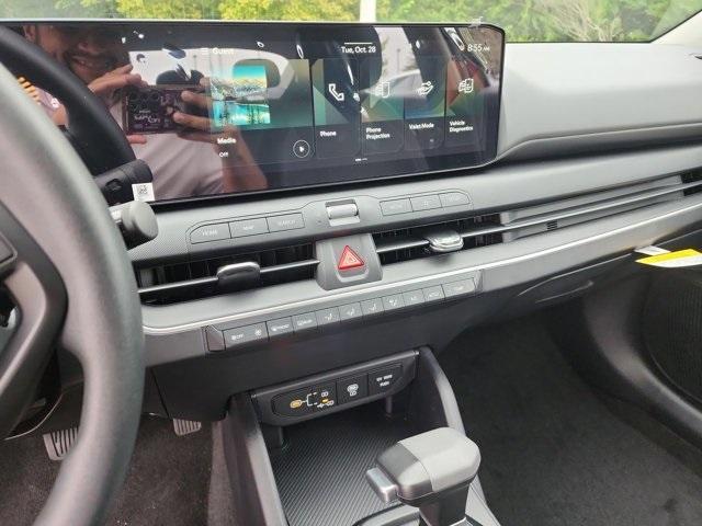 new 2025 Kia K4 car, priced at $24,600