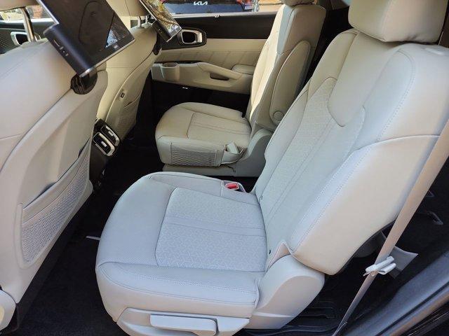 used 2023 Kia Sorento Hybrid car, priced at $31,990