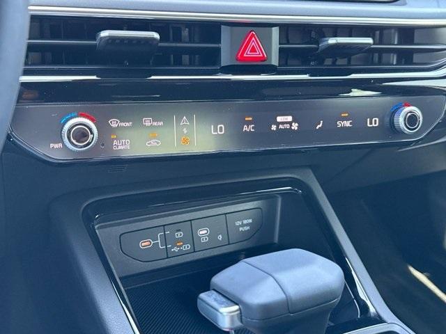 new 2025 Kia K5 car, priced at $29,690