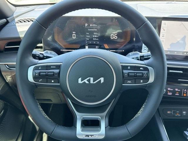 new 2025 Kia K5 car, priced at $29,690