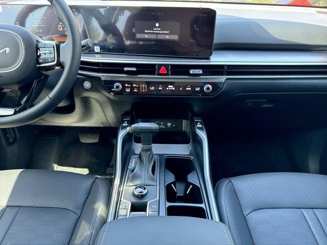 new 2025 Kia Sorento car, priced at $33,797