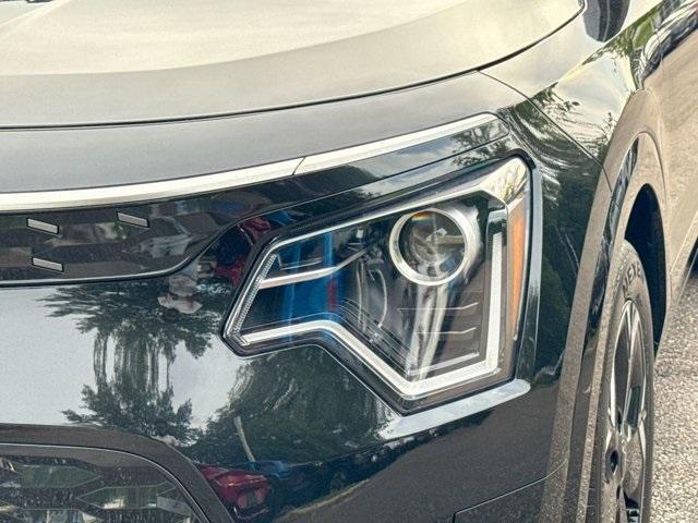 new 2025 Kia Niro EV car, priced at $34,310