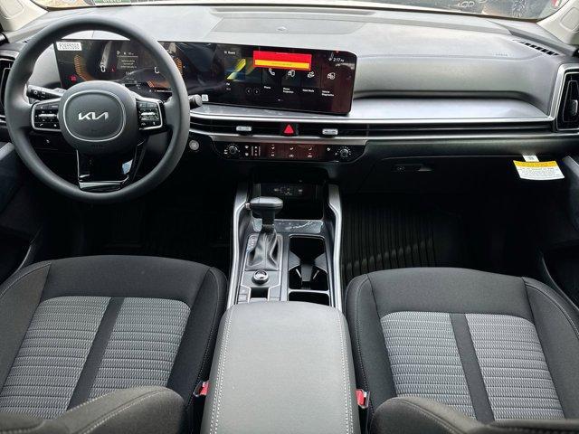 new 2025 Kia Sorento car, priced at $30,908