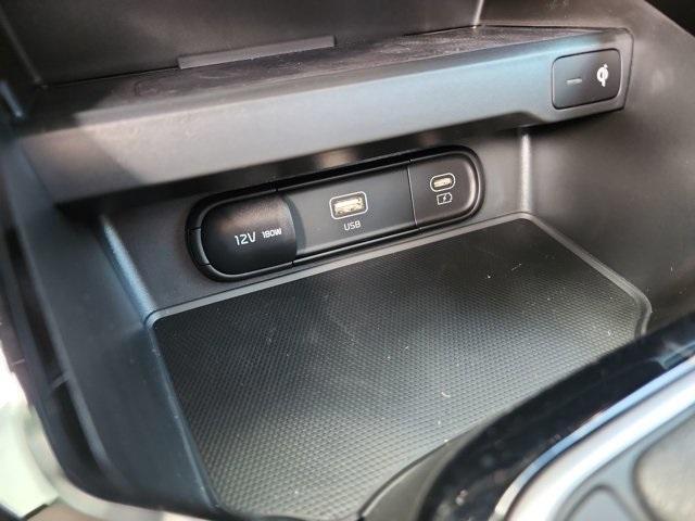 new 2025 Kia Soul car, priced at $24,205