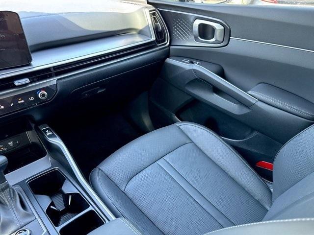 new 2025 Kia Sorento car, priced at $34,219