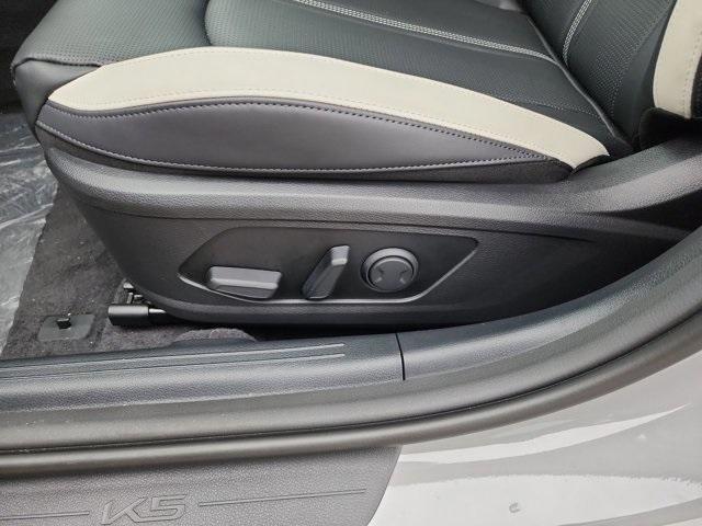 new 2025 Kia K5 car, priced at $30,271