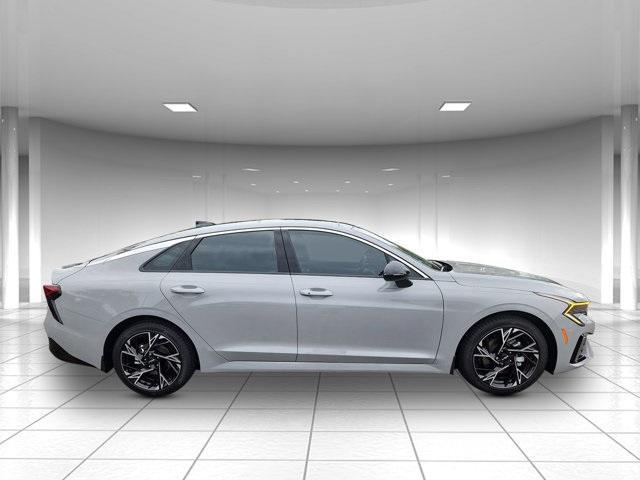 new 2025 Kia K5 car, priced at $30,271
