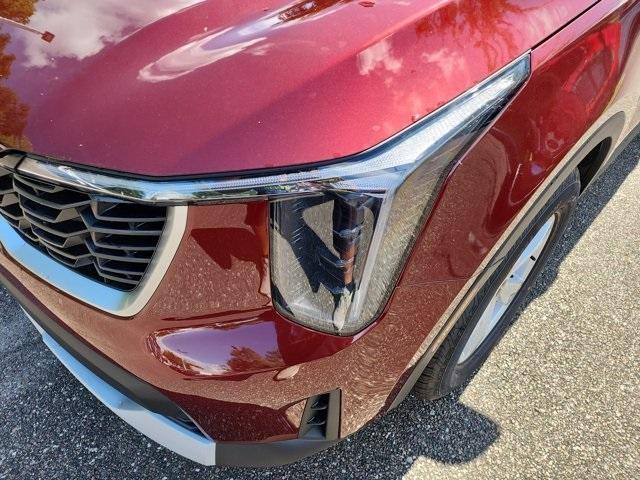 new 2025 Kia Sorento car, priced at $31,095