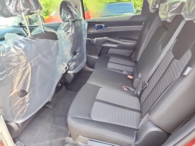 new 2025 Kia Sorento car, priced at $31,095